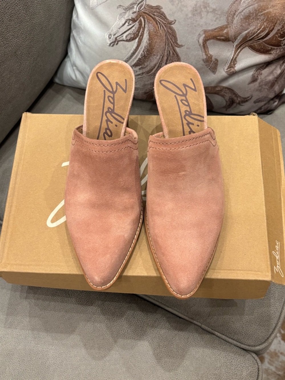 Sleek Slip-On Suede Mules in Dusty Rose suede by zodiac - Picture 10 of 10